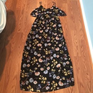 Like new floral maxi dress